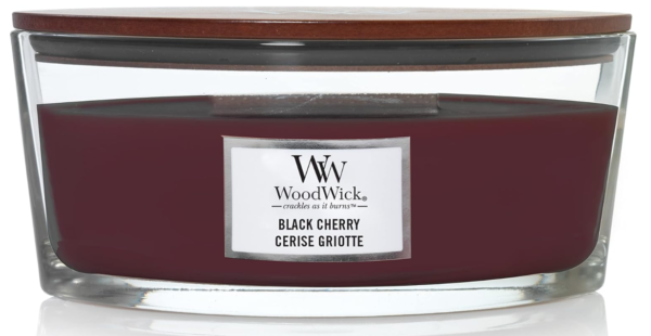 Photo de la WoodWick Ellipse, une bougie à la cerise